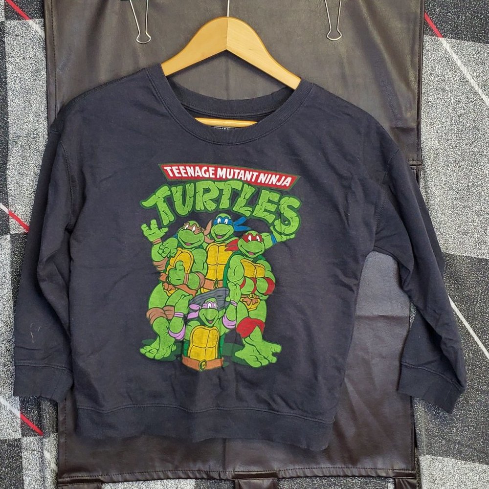 3 for $20 Boys  teenage mutant Ninja turtles size s long sleeve-shirt